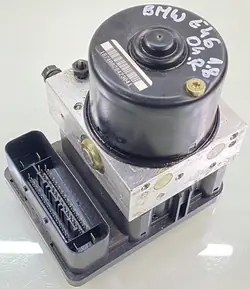 Pompe de contrôle ABS BMW 3 E46 1.8 16V 6765452