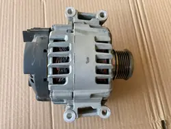 Vaihtovirtageneraattori Audi VW Skoda Seat