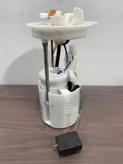 Pompe à carburant Subaru Forester OEM 2921002460 - Occasion