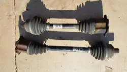 Halvaxel AUDI A8 D3 4E0407272Q