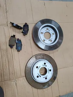 Discos y pastillas freno trasero Toyota OEM 270mm
