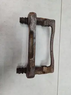 JEEP WJ Etupuolen puristuskiinnike OEM jarzmo przód wj ate