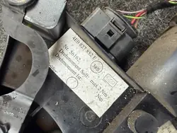 Audi A8 D3 Atuador de Porta-Malas OEM 4E0827852E
