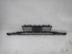 BMW 3 F30 F31 LCI Etupuskuri Ristikko 15- OEM 51117386153