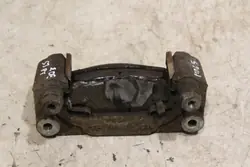 Soporte pinza freno trasero derecho OEM 26625SG000