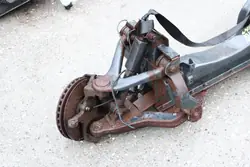 Iveco OE ZAWIESZENIE BELKA Vorderachsträger