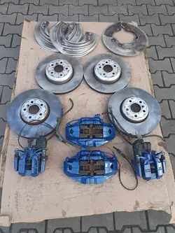 Conjunto de Freios BMW G20 M Pacote 348x36 345x24