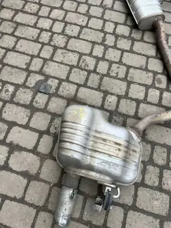 OEM 8W0253611K Audi A4 B9 1.4 TFSI Silencieux Échappement
