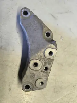 Vaihteiston tuki VW Audi Skoda Seat 1K0199117CD