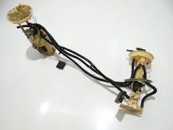 BMW X5 E70 Polttoainepumppu OEM 4422720 - Käytetty