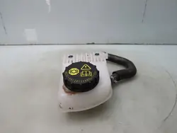Mazda BDNP43551 Remvloeistofreservoir - Gebruikt