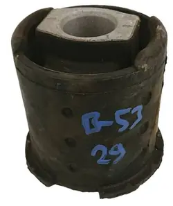 BMW 5 E39 Bakre Gummibussning OEM 33311091422