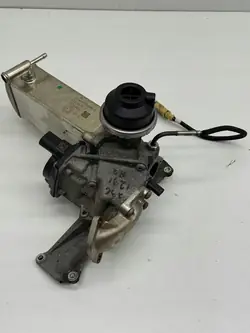 AUDI Q7 A4 A6 C7 3.0 TDI EGR-Jäähdytin + Venttiili OEM