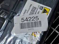 Turvatyynyohjain OEM 13589408 Opel Cascadalle