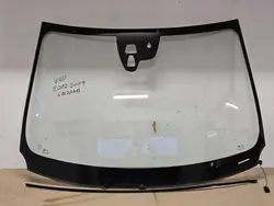 Vindruta Volvo V40 OEM szyba v40 grzana Uppvärmd