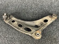 Braccio oscillante anteriore destro RENAULT TRAFIC III 8200688035