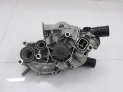 Volvo XC40 Vattenpump OEM 32208947