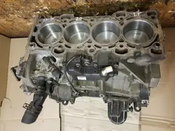 Bloc moteur inférieur OEM mercedes413 avec pistons