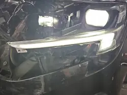 LED-valaisinliuska Vasen OEM 1176.001.0180 Opel Insignia B:lle