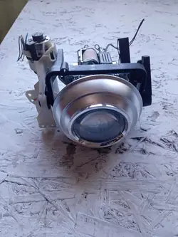 OEM 1305310245 Oikea Bi-Xenon Ajovalolasi Audi A4 B7