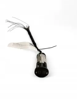 Porsche Macan Prise USB OEM 95B035252