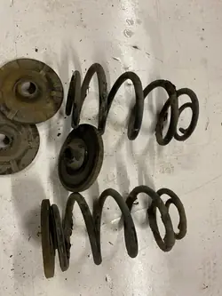 Mola suspensão traseira OEM 18965 Daihatsu Terios II