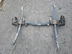 Poutre suspension arrière VW Caddy III OEM 2K5500051CB