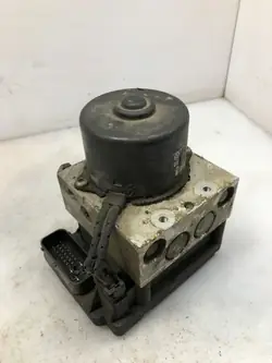 Contrôleur Pompe ABS 3A0907379D - État Utilisé
