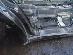 Pilar B Maserati Quattroporte V OEM 327582