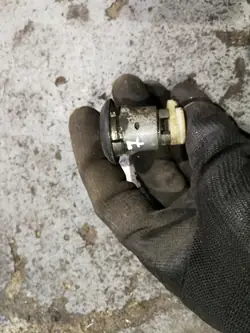 Cilindro de cerradura BMW E21 - Pieza original
