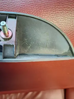 OEM 9649598777 Kofferraumgriff für Citroen Xsara Picasso