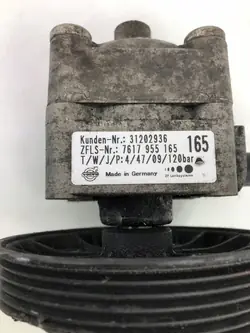 Pompe de direction assistée VOLVO XC90 31202936