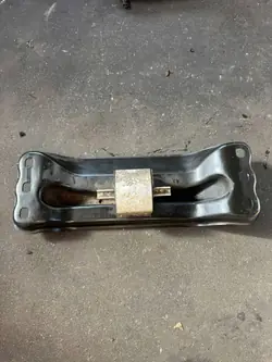 Soporte Caja Mercedes C205 OEM A2132400702