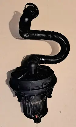 VW GOLF IV Toissijainen ilmamittari 06A131333C 06A959253B