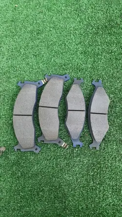 Bromsbelägg set OEM 0K0Y23323Z för Kia Sportage