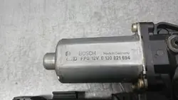 Rechter Frontmotor OEM 0130821694 VW Passat B5