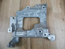 Nissan Leaf II ilmastointikompressorin kiinnike OEM 1711230023
