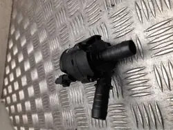 Ford Vesipumppu OEM L1M3-18D473-FCB Käytetty
