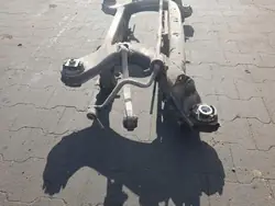 Brazo de suspensión trasero MERCEDES para Clase C W204