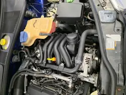 AUDI A4 B5 1.6 8V Coletor de admissão 06B133210AF