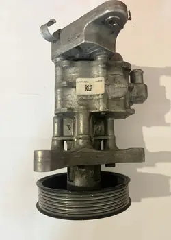 Ohjauspumppu OEM 679646303 BMW:lle