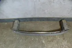 Puskimen tukirauta 39035155 Opel Astra K V