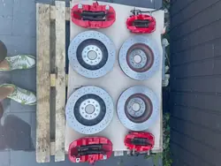 Etujarrut Maserati Ghibli Levyt Palat Satulat OEM