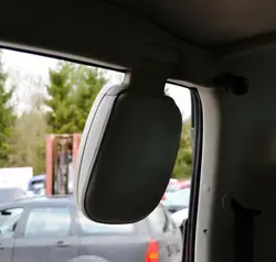 Taka vasen taittuva päänoja OEM 102032102