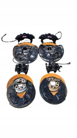 AUDI RS3 8V 2.5 TFSI Jarrusatulat Täydellinen 370 310 mm OEM