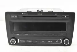 Skoda OEM 1Z0035161F CD MP3 Radio för Octavia II