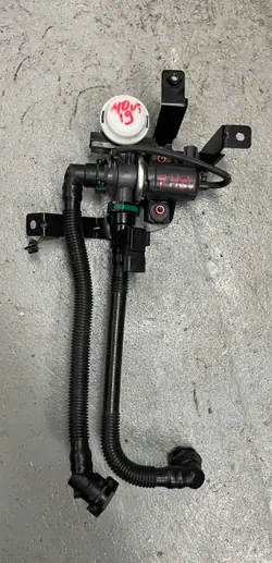 Vattenpump OEM 4236582011 för Mitsubishi Outlander III PHEV