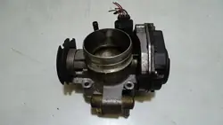 Corps de papillon Volkswagen Golf III 1.9TD OEM 037133064D