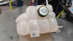 Depósito de expansión Ford OE EB3G-8K218-AC usado