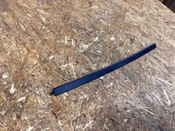 Porsche Panamera etujousimen kiinnike OEM 971877229